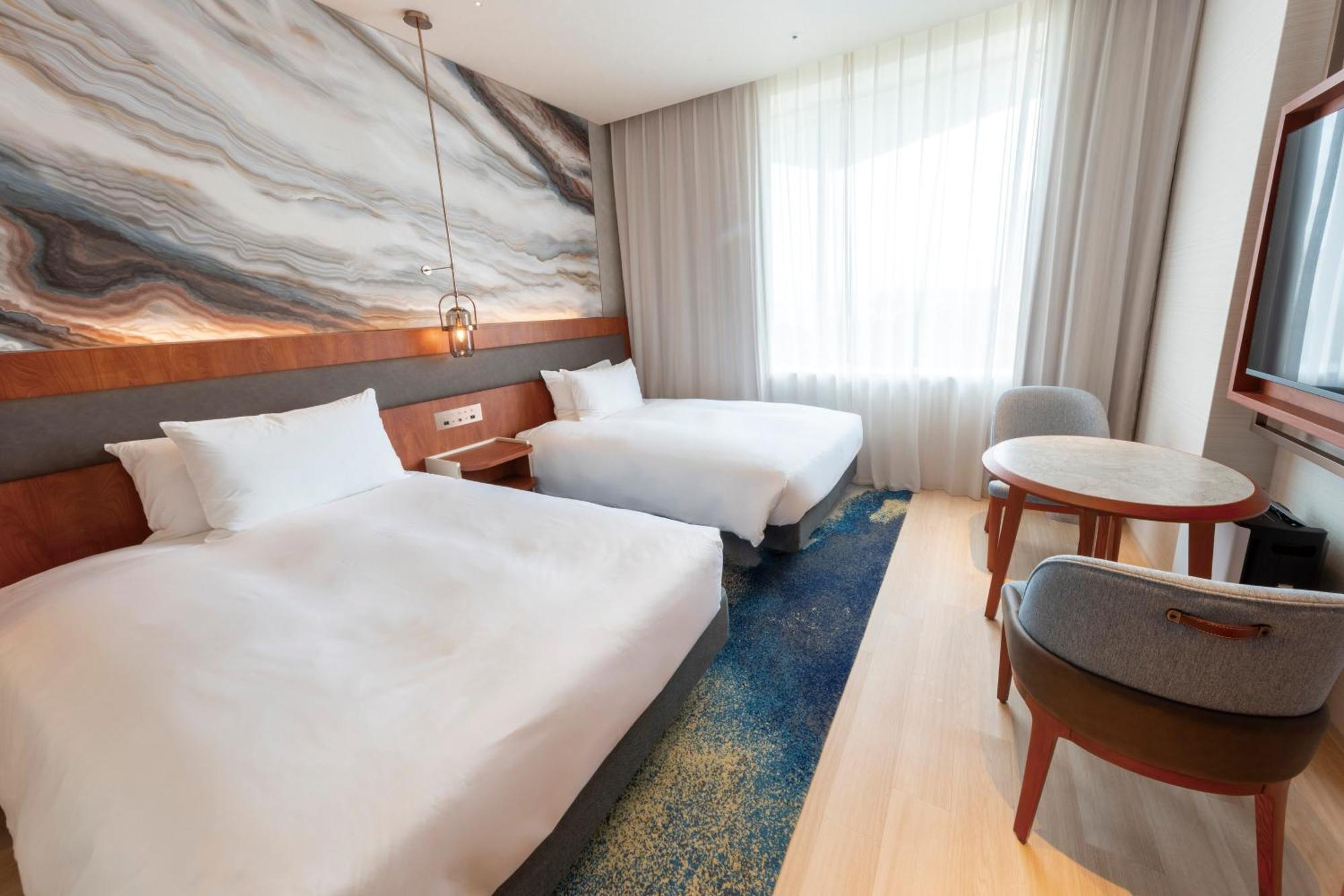 Hotel Springs Makuhari Premier Chiba Exterior photo